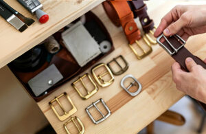 custom belt buckles company